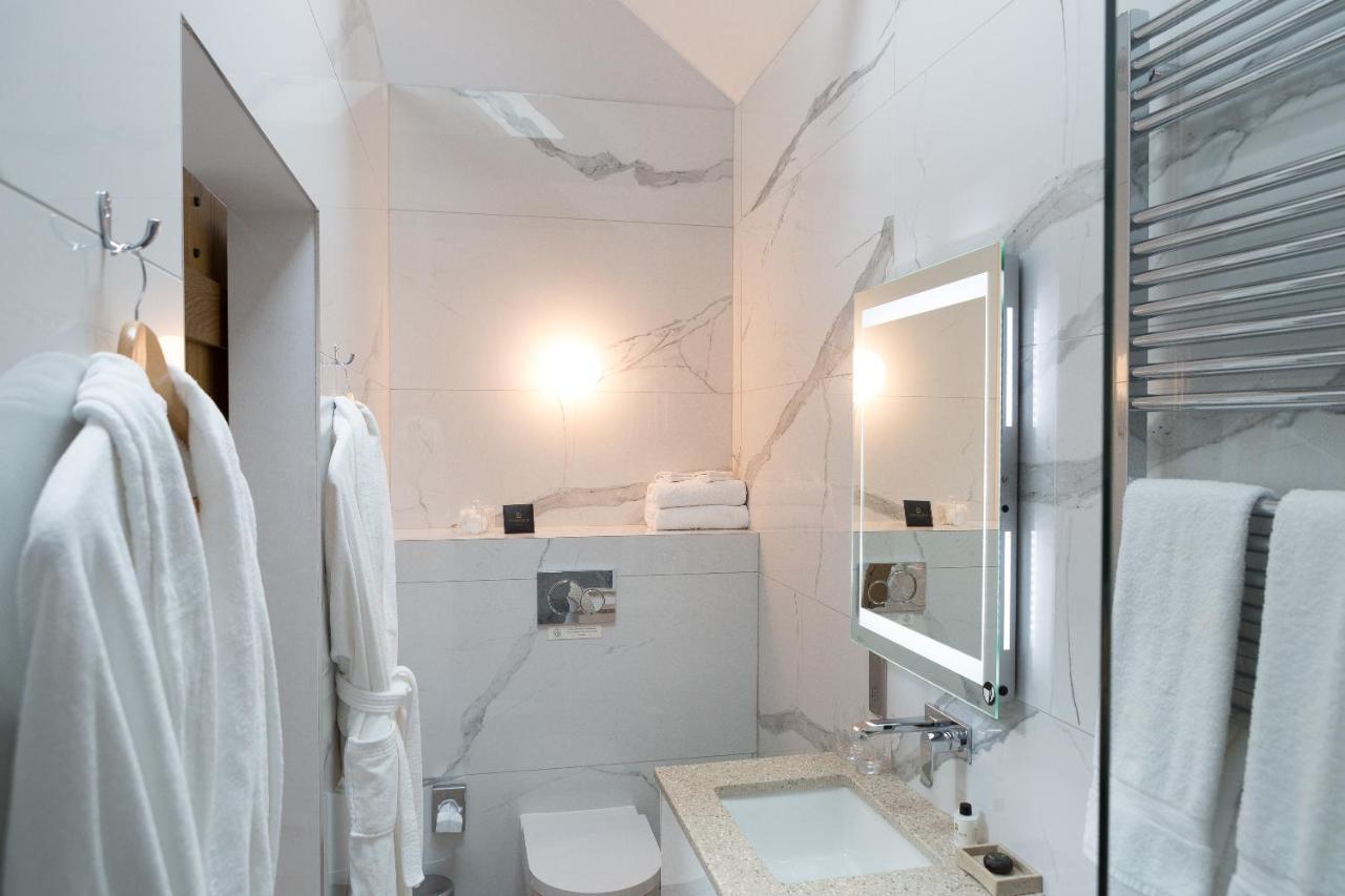 Inn Pentonbridge - Restaurant With 4*